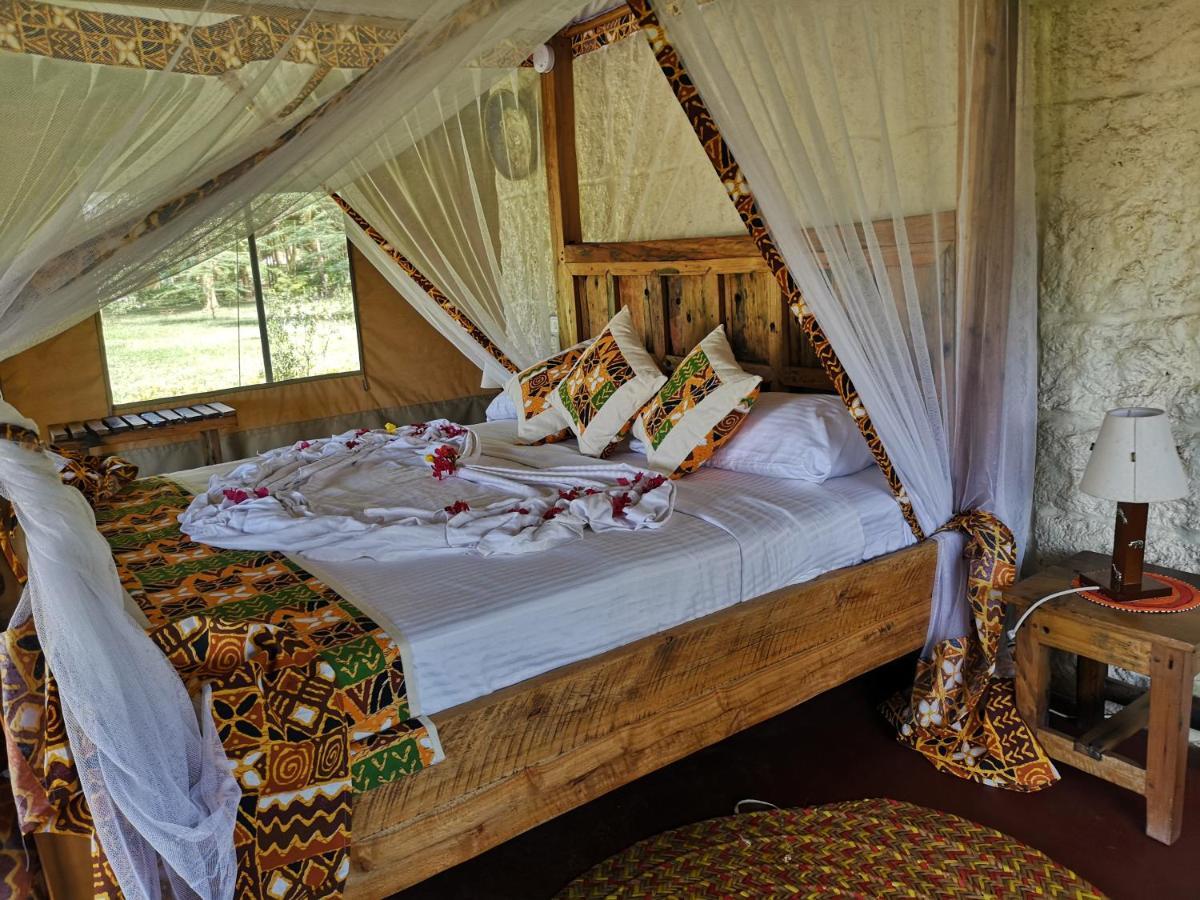 Africa Safari Lake Manyara Located Inside A Wildlife Park Mto wa Mbu Exterior photo